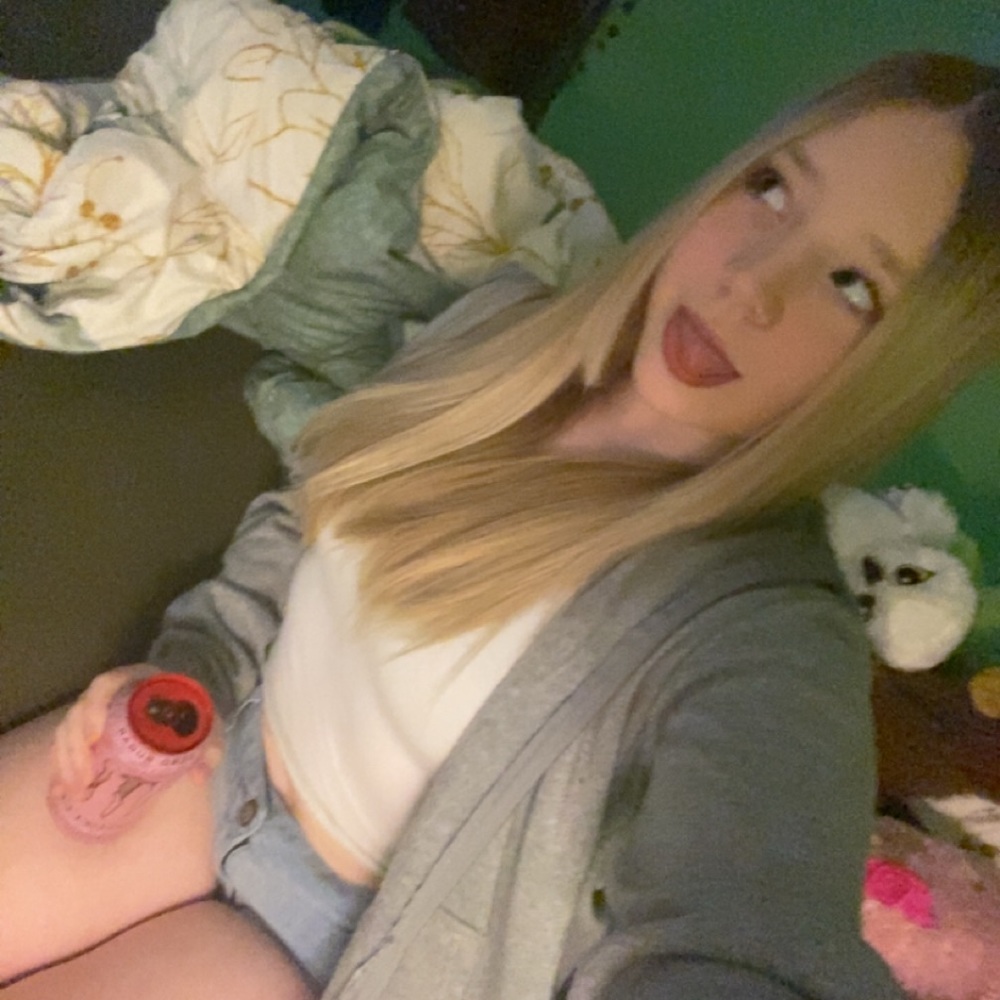 Meet your Posher, Liana